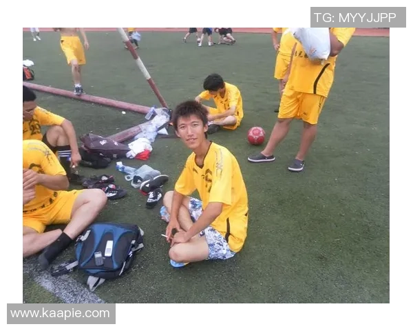 赵磊谈足球人生：从青涩少年到职业球员的心路历程回顾